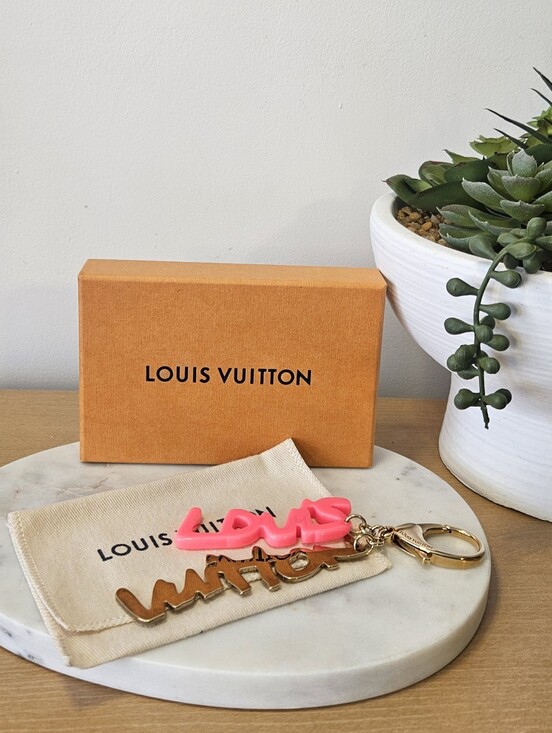 Louis Vuitton Accessories - Louis Vuitton Hot Pink and Gold Grafitti Keyring Charm 💖